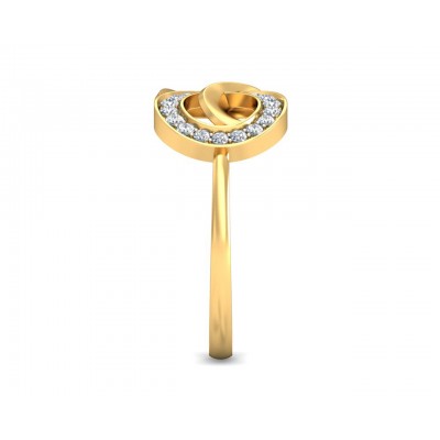 Olivia Diamond Ring in Gold